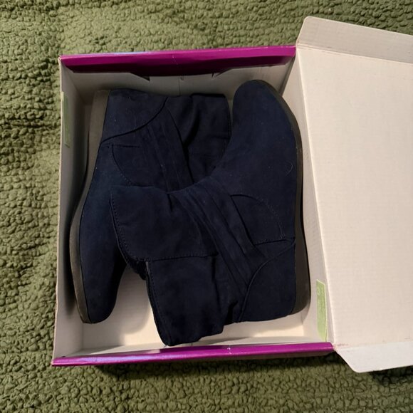 Rampage Basha Microsuede Bootie with Removable Bow Navy Size 8 - Picture 2 of 4